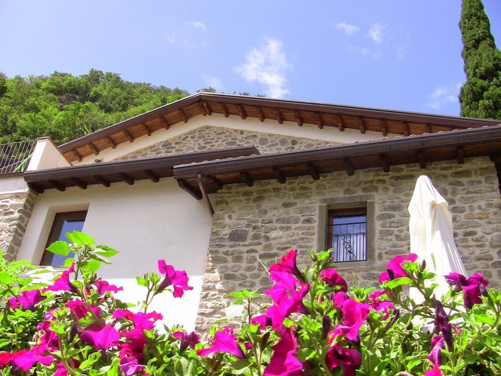 Agriturismo Di La Dall'Acqua Fivizzano Exterior photo
