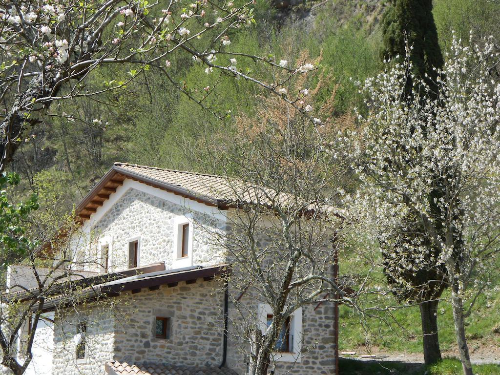 Agriturismo Di La Dall'Acqua Fivizzano Exterior photo